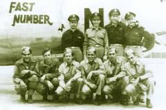 Foto links: Crew "Beim Wasser" 1944